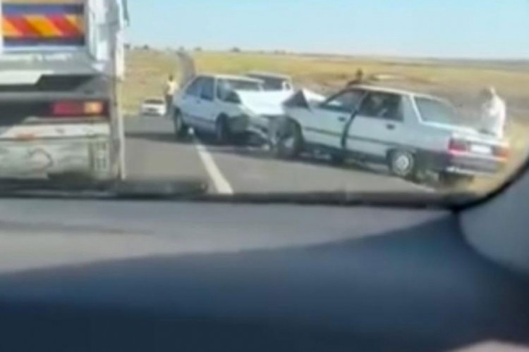 Korkunç trafik kazası: Çok sayıda kişi yaralandı