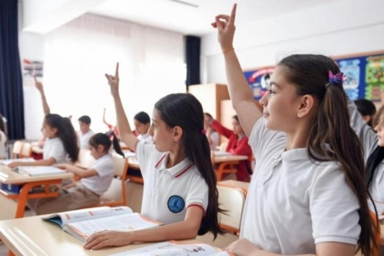 Bakan'dan erken tatil açıklaması: Mecburen 180 gün tamamlanmalı