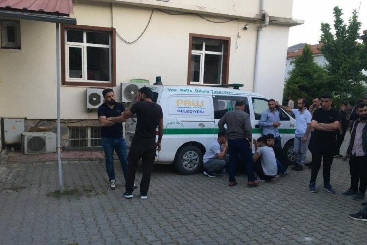 15 yaşındaki çocuk dehşet saçtı, ailesine kurşun yağdırdı