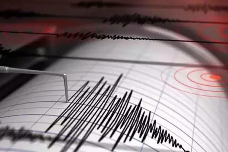 Antalya'da korkutan deprem
