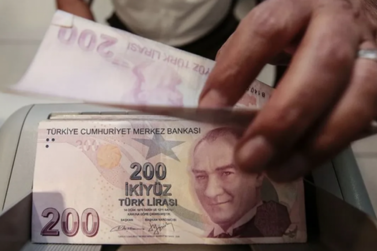 Özgür Erdursun tüm ihtimalleri anlattı! Asgari ücrete ara zam gelecek mi?