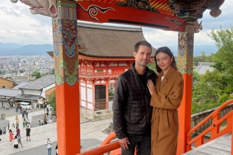  Miranda Kerr ile milyarder eşi Evan Spiegel Japonya tatilinde 