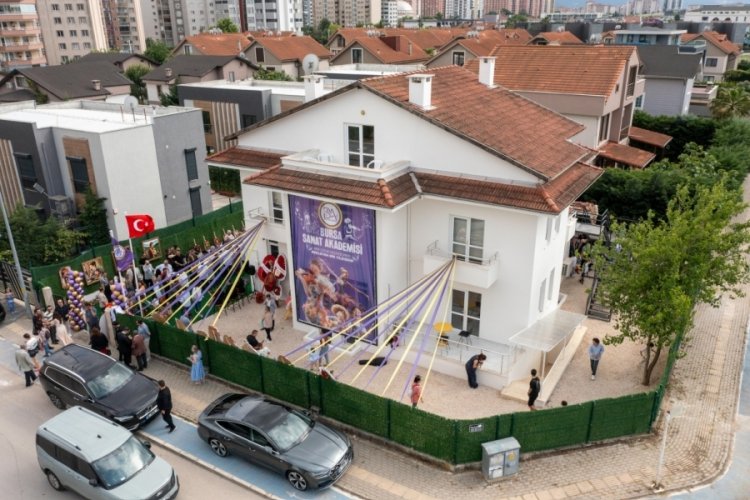 Bursa Sanat Akademisi açıldı: Sanatın yeni yüzü Nilüfer'de doğdu