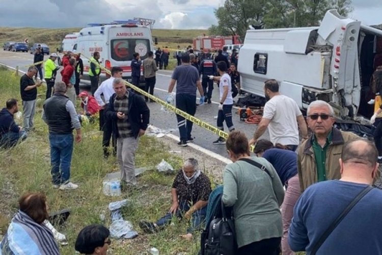 Taziye dönüşü feci kaza! Çok sayıda ölü ve yaralı var...
