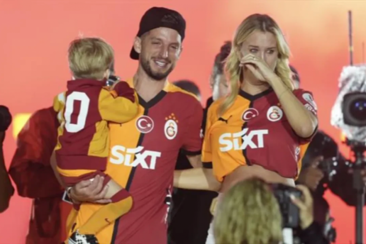 Dries Mertens Türkiye'den ayrıldı!