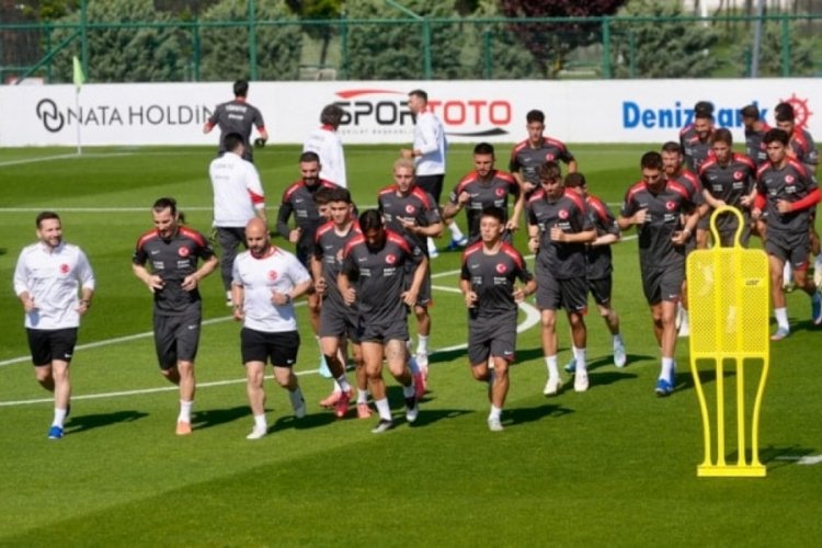 Üç futbolcu Milli Takım kadrosundan çıkarıldı!