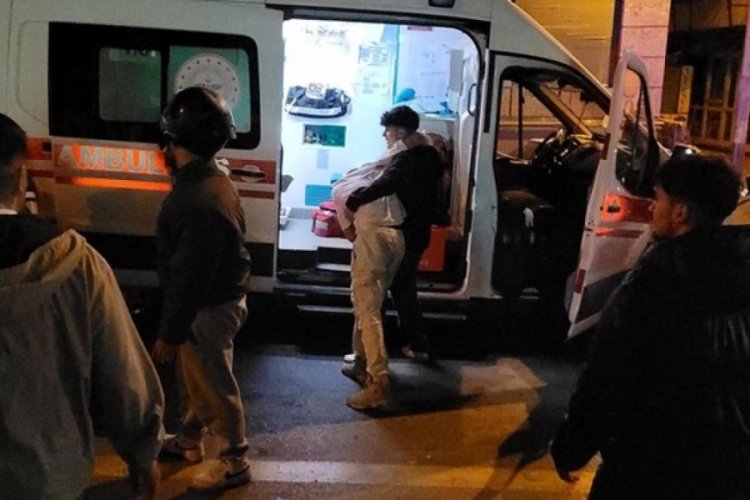 Tuvalet sırası bıçaklı kavgaya dönüştü