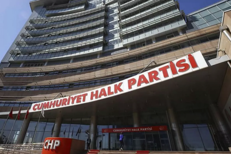Tartışmalı CHP Kurultayı için iddianame kabul edildi! İmamoğlu ve Cemil Tugay dahil 12 kişi için hapis isteniyor