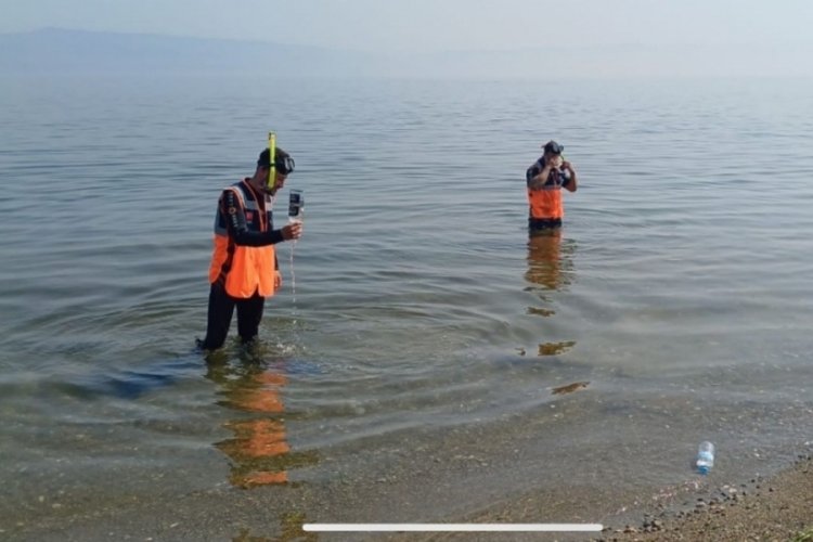 Bursa'da 'Marmara Denizi Günü' etkinlikleri kapsamında deniz ve kıyılar temizlendi