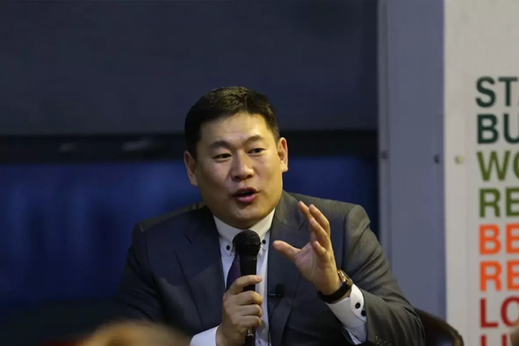 Moğolistan Başbakanı Oyun-Erdene istifa etti