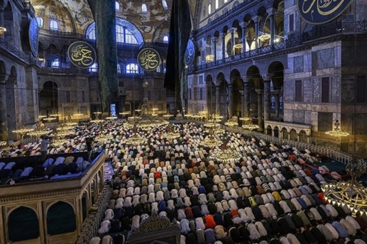 Bayram namazı saat kaçta kılınacak? Diyanet İşleri Başkanlığı açıkladı 2025 il il Kurban Bayramı namaz vakitleri