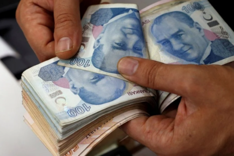 Çalışma Bakanlığı'ndan yeni düzenleme: Maaş ödemelerinde banka zorunluluğu