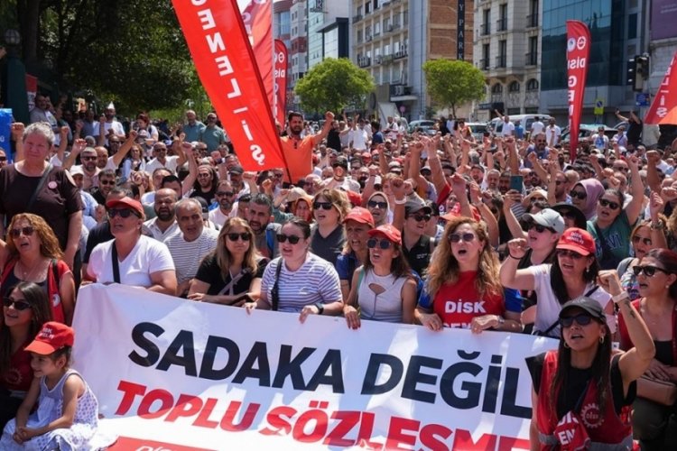 İzmir'de yaklaşık 23 bin işçinin grevi 7. gününde