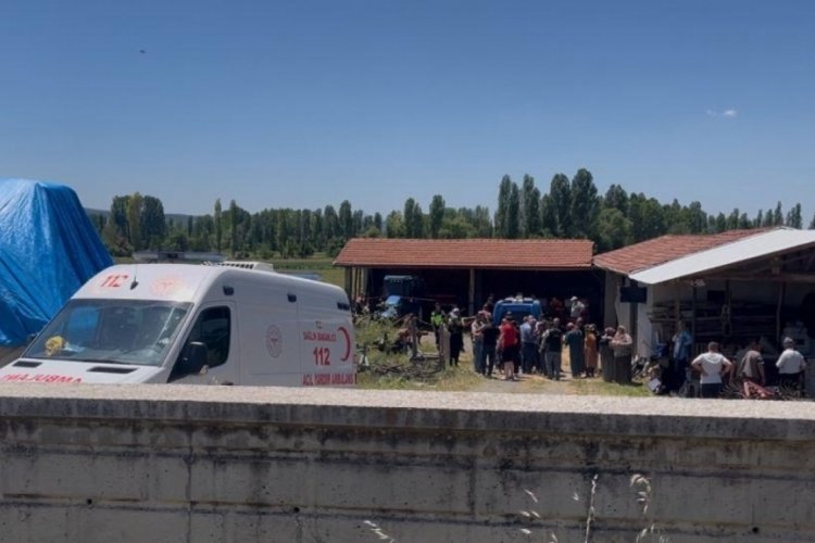 Kıyafetini traktörün şaftına kaptıran çocuk hayatını kaybetti