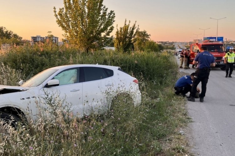 3 aracın karıştığı zincirleme trafik kazasında 1'i ağır 5 kişi yaralandı
