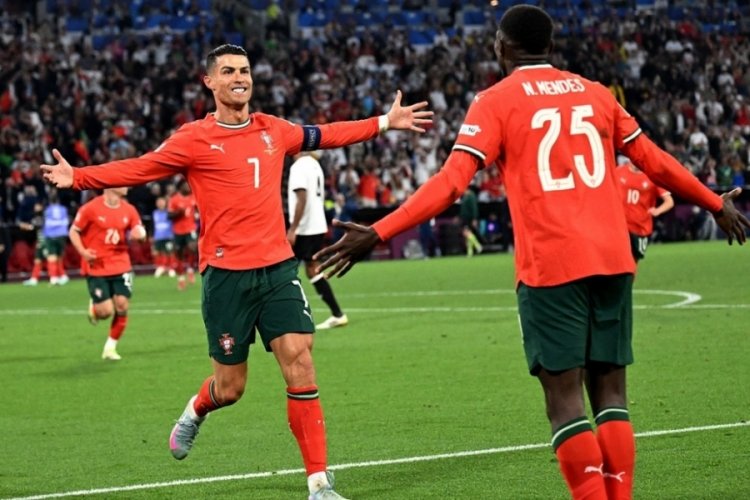 40 yaşındaki Cristiano Ronaldo, Portekiz'e galibiyet getirdi