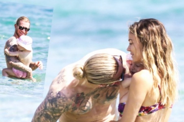Loris Karius, ailesiyle tatilde