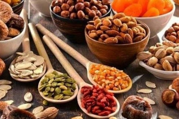 Uzmandan öneri: Bayramda sağlık için ikramınız kuru meyve olsun