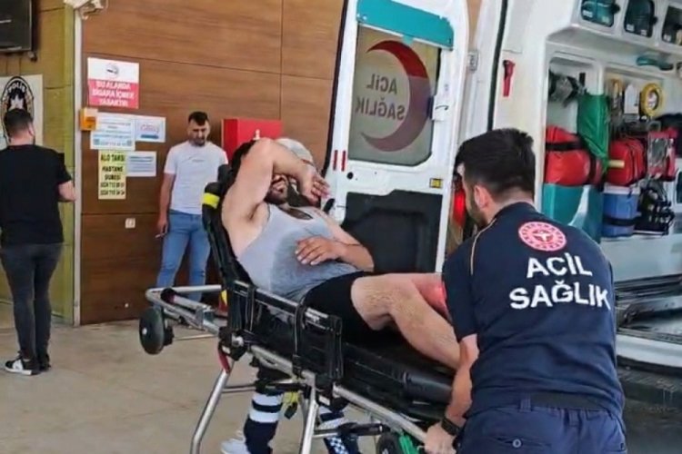 Bursa'da araba tamir ederken son anda kurtuldu!