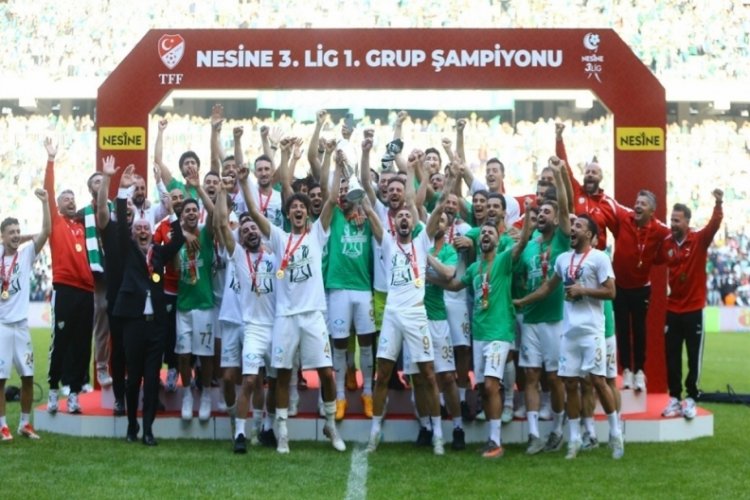 Bursaspor'da kombine satışları tam gaz! Tribünün büyük bölümü tamamen tükendi...