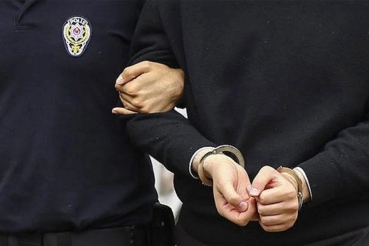 Havalimanında itiraf etti! Onlarca uyuşturucu hap çıktı