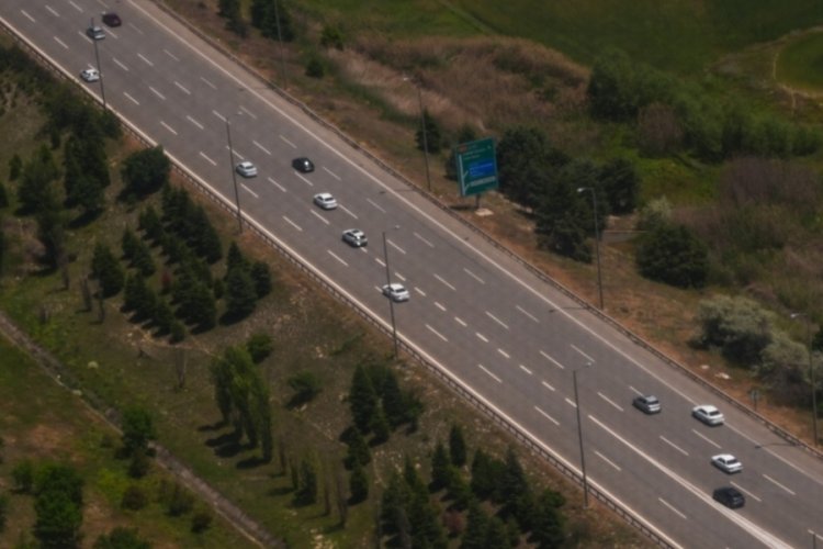 Emniyet ve jandarmadan bayram öncesi trafiğe havadan denetim