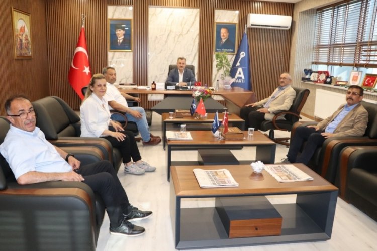 İYİ Parti Yıldırım'dan Anahtar Parti'ye ziyaret!