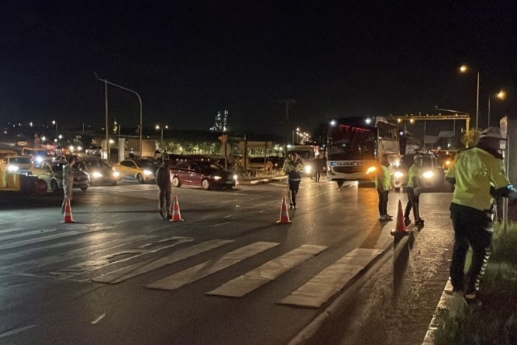 Havalimanı yolunda kaza: 5 yaralı