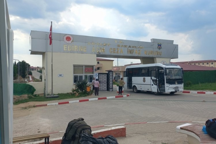 Edirne'deki cezaevlerinde tahliyeler başladı