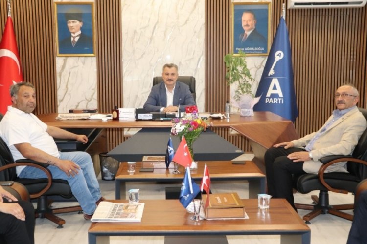 İYİ Parti Yıldırım İlçe Başkanlığı, Anahtar Parti Bursa İl Başkanlığı'na ziyaret gerçekleştirdi