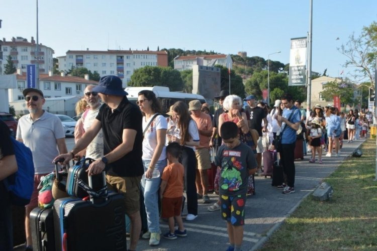 Bayramda bu kuyruk neyin nesi?