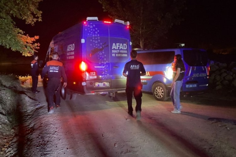 Balık tutmak için ırmağa giren genç öldü