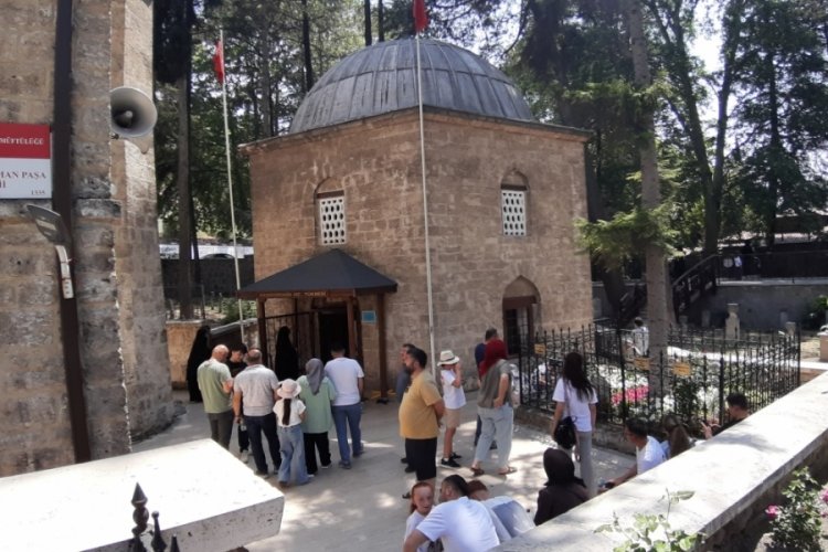 Akşemseddin Hazretleri Türbesine bayram tatilinde yoğun ilgi