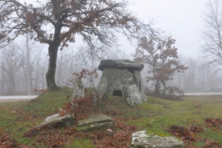 Taş mezarları yeni turizm rotası oluşturacak