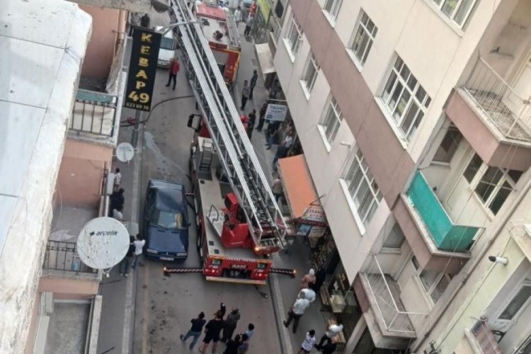 Ankara'da bina yangını: Mahsur kalanlar kurtarıldı