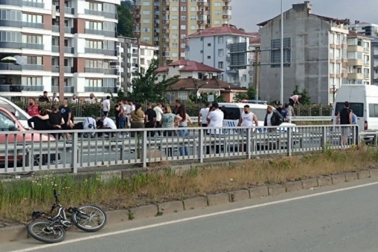 Rize'de bayram dönüşü kaza: 2 ölü, 3 yaralı