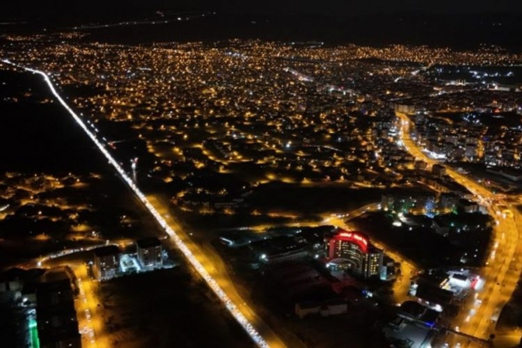 Bayram tatilinin son gecesinde trafik yoğunluğu zirve yaptı