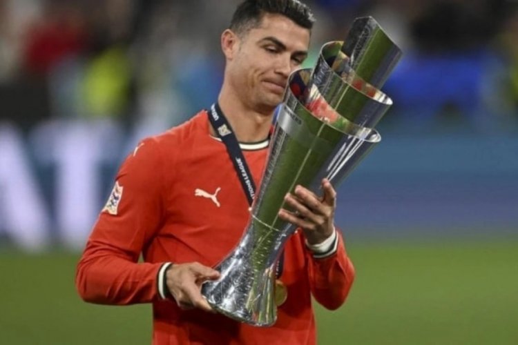 Ronaldo, Suudilerle devam dedi!