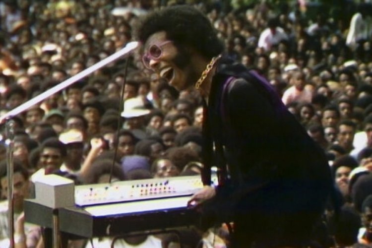 Funk müzik sanatçısı Sly Stone hayatını kaybetti