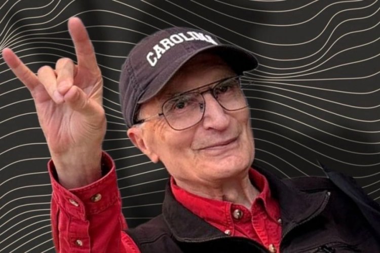 Nobel ödüllü Aziz Sancar'dan 'bozkurt selamı'