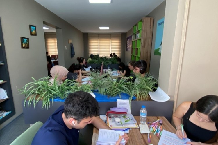Bursa'da gençlik merkezleri, sınav haftasında 24 saat açık