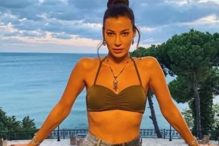 Müjde Uzman'ın plaj şıklığı