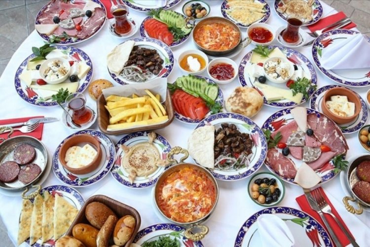 Dünyanın en iyi kahvaltıları açıklandı: Türkiye zirvede!