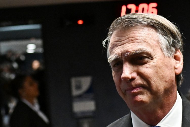Brezilya'nın eski Devlet Başkanı Bolsonaro darbe girişimi suçlamasıyla ilk kez hakim karşısına çıktı