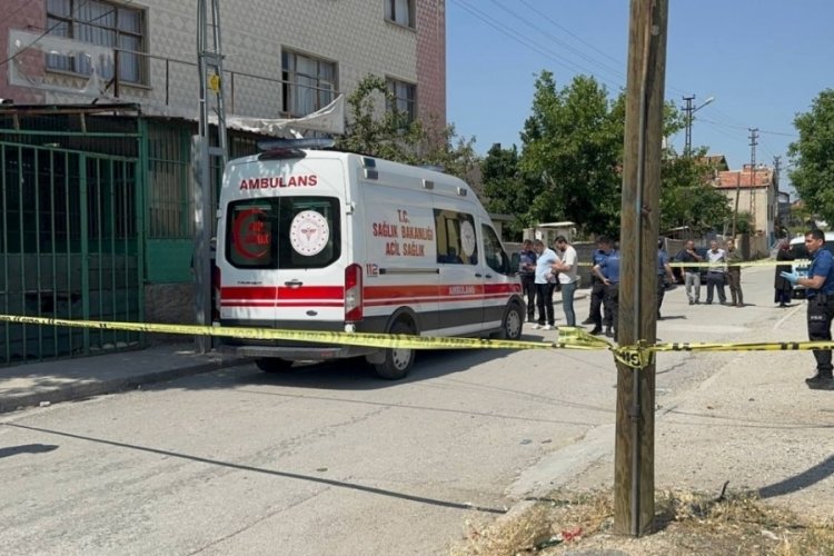 Yaşlı adam sokak ortasında ölü bulundu!