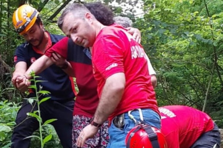 Kendisinden haber alınmayan kadın, arama ekipleri tarafından bulundu