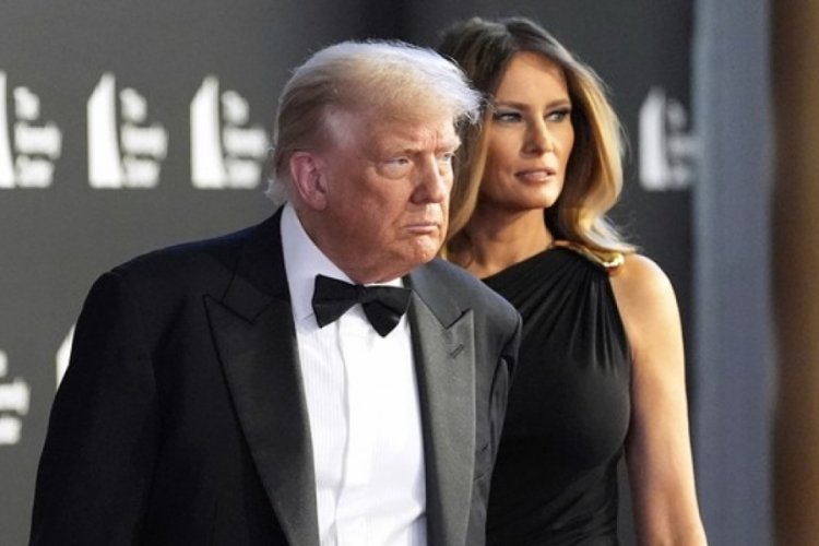 Donald Trump ile eşi Melania Trump tiyatro galasında yuhalandı