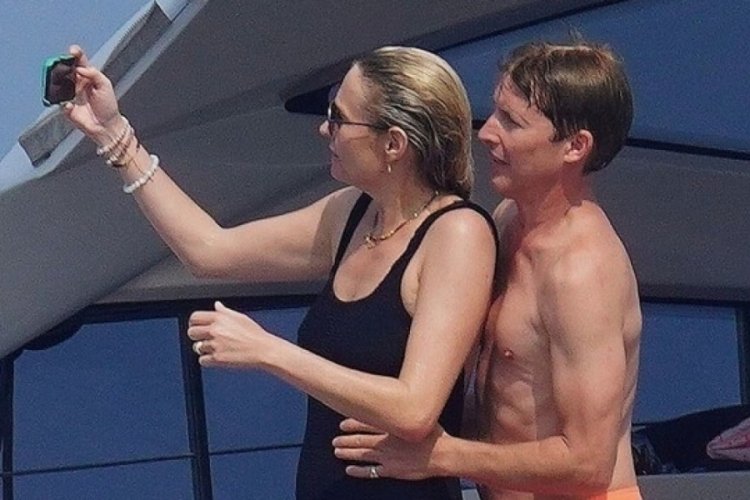 James Blunt tatilde