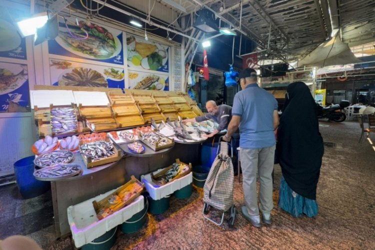 Bursa balıkçıları av yasağından nasıl etkilendi? Güncel balık fiyatları...