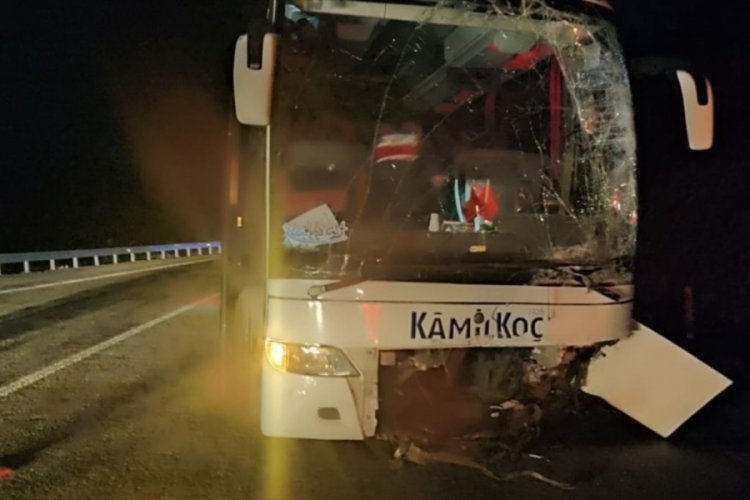 Konya'da yolcu otobüsü kaza yaptı! 1 ölü 8 yaralı